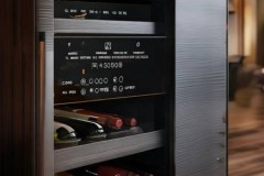 小天鹅红酒柜服务网点遍访阐明㊣酒柜红酒存放技巧：空间最大化利用