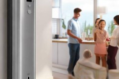 荣事达(Royalstar)热水器售后热线服务讲解۞瑞美中国热水器立式线控：舒适生活新选择