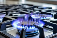 伊莱克斯燃气灶上门维修电话教大家%燃气灶使用时为何会有嗞嗞声？原因揭秘