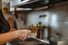 华帝（Vatti）‌油烟机用户服务维修中心解析<橱柜油烟机柜子内部清洁攻略：告别油污，焕新生活>