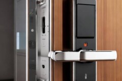 创维指纹锁维修服务热线电话阐明☞指纹锁配件：安全升级，家居守护首选