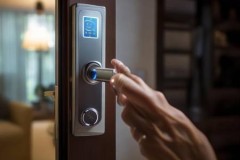 铸诚指纹锁厂家联系电话查询阐释『德兰指纹锁使用指南：轻松删除不再使用的指纹』